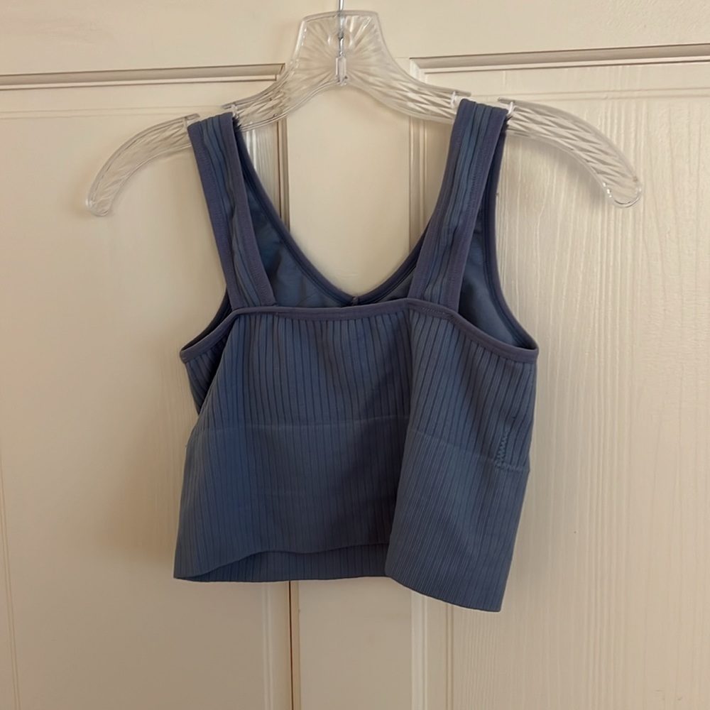 M/L Blue Padded Top - Picture 4 of 6
